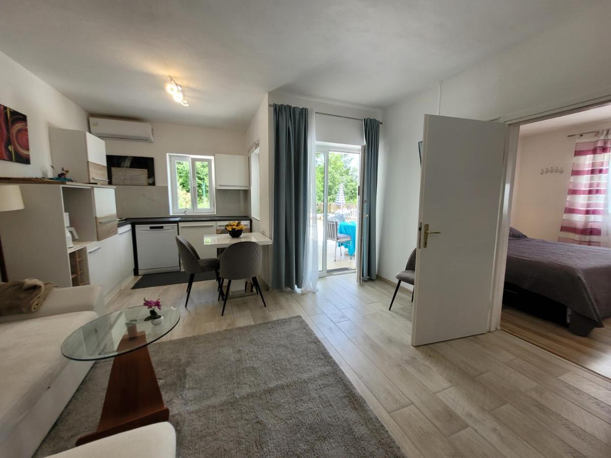 Ferienwohnung Mit Pool Kroatien Mit Meerblick Und Pool Lovran Εξωτερικό φωτογραφία
